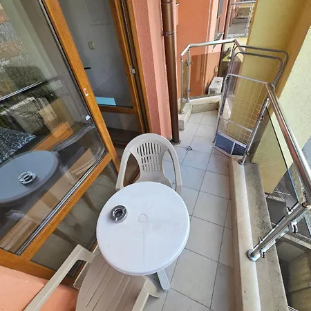 Apartment Vv Vigo Nesebar